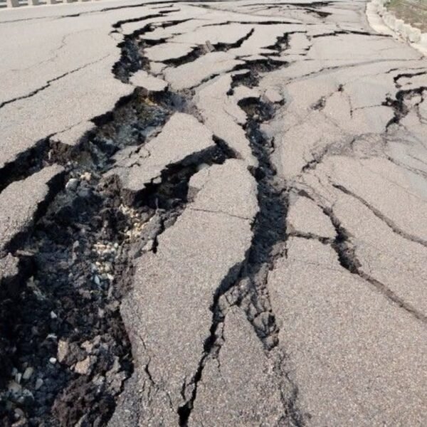 4.9 Magnitude Earthquake Strikes Gwadar, Balouchistan