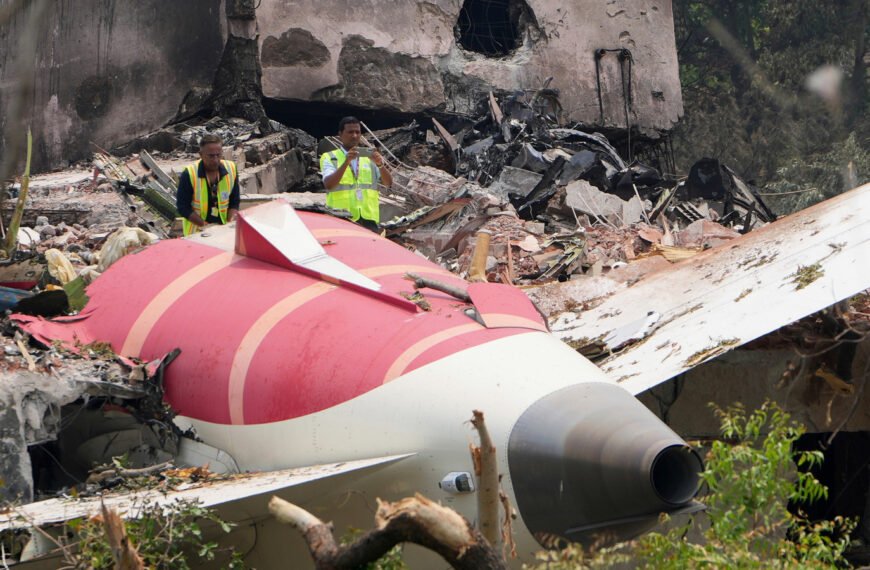 Air India Crash Report Points to Cockpit Confusion…
